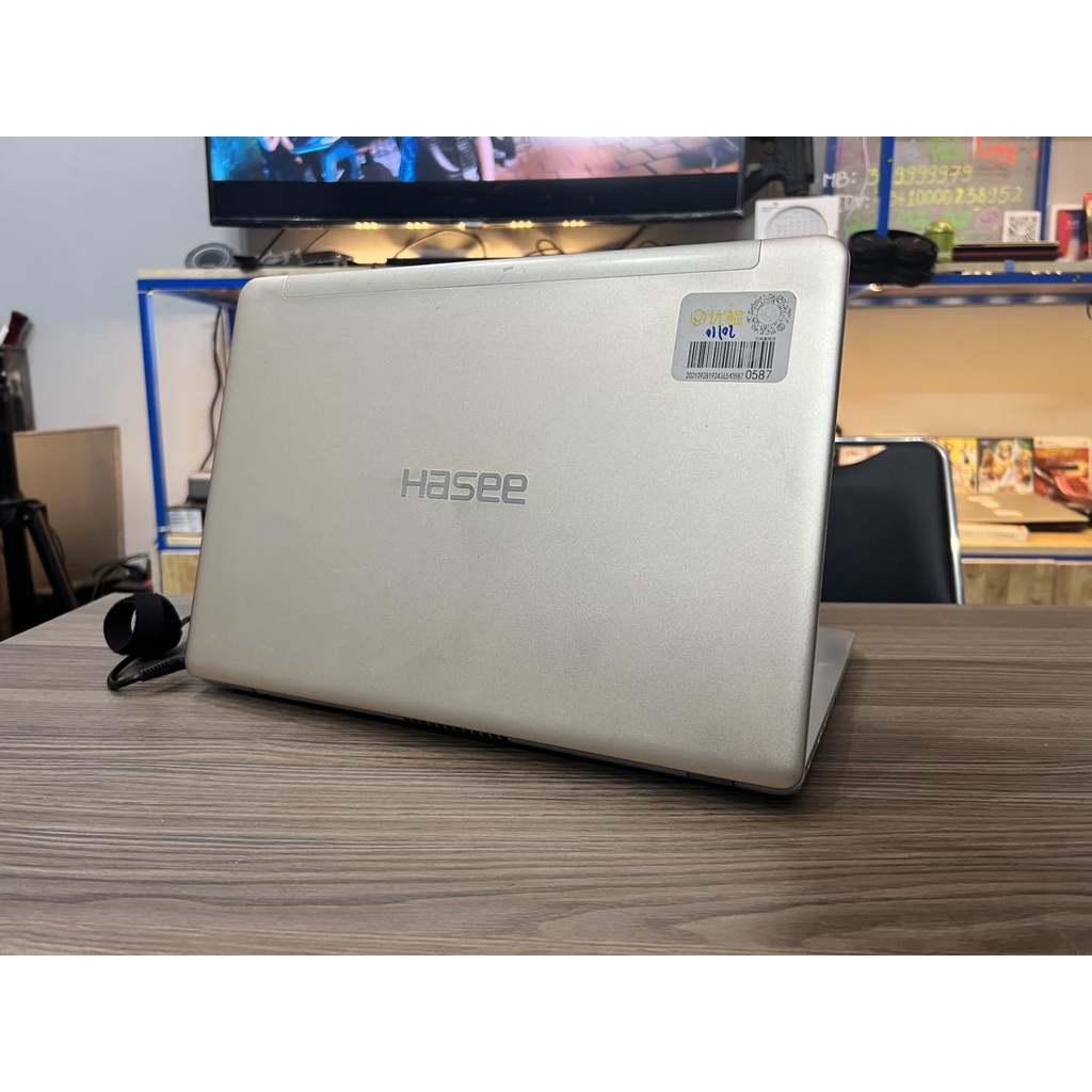 Laptop cũ nội địa Trung giá rẻ, cấu hình I5/8GB/256GB SSD, cấu hình khủng long giá học sinh