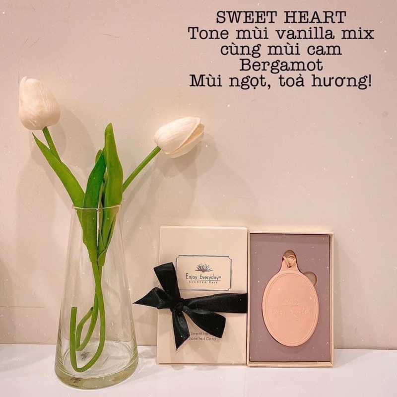 Nước hoa sáp thơm treo tủ quần áo, treo ô tô, treo nhà vệ sinh khử mùi ẩm mốc Scented Card- Card nước hoa Dạng sáp