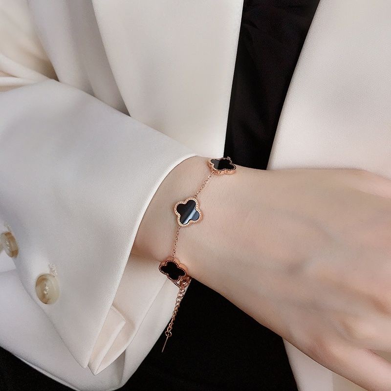 Vòng Tay Thép Titan Không Phai Màu Vàng Hình Cỏ Bốn Lá Đính Hạt Ngọc Trai Phong Cách Âu Mỹ Thời Trang Cho Nữ PX6K