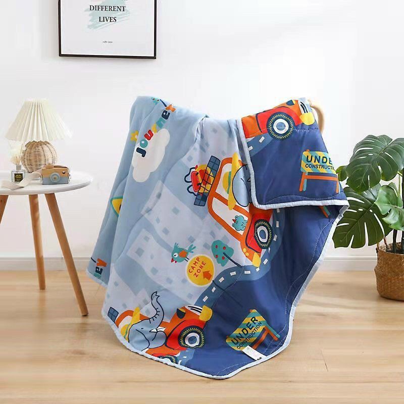 Chăn poly đắp điều hòa cho bé trai bé gái đắp mùa thu hoặc mang đi học vừa mỏng vừa ấm áp (GIAO NGẪU NHIÊN)