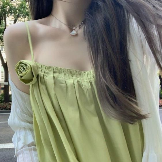 Đầm Hai Dây Họa Tiết Hoa Trà Màu Xanh Lá Nhạt Phong Cách Retro Pháp Xinh Xắn Thời Trang Đi Biển