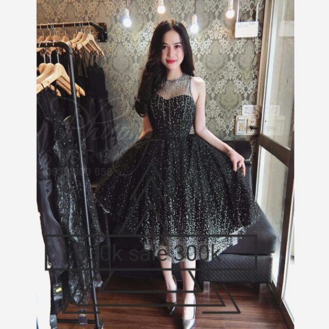 Đầm nhũ bi cổ yếm