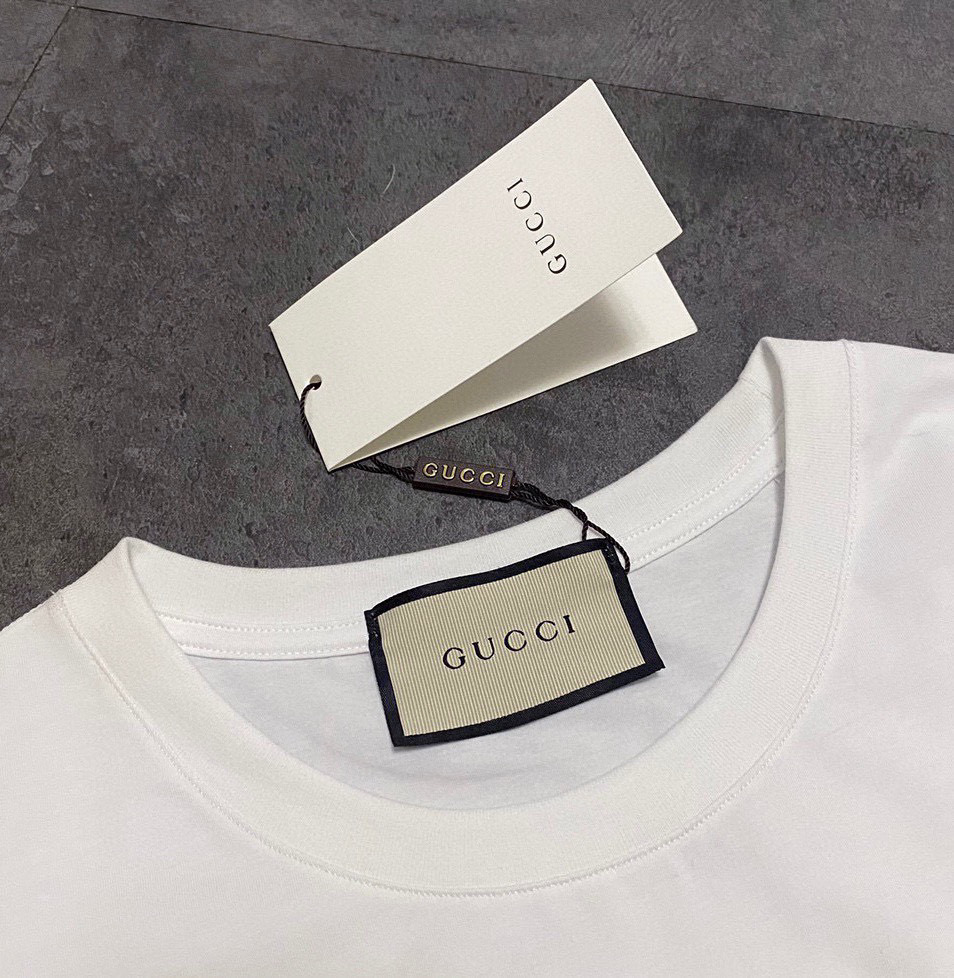 Áo Thun Tay Ngắn Cổ Tròn In Họa Tiết Gucci Chính Hãng Cho Nam