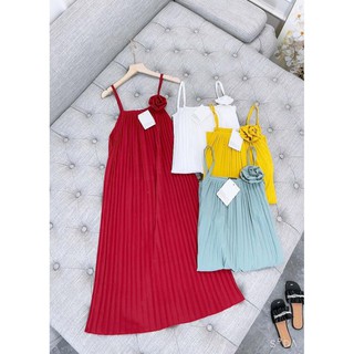 Maxi Yếm Hoa Cài Dập Ly sIÊU Xinh