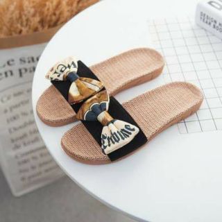 Dép cói đi biển