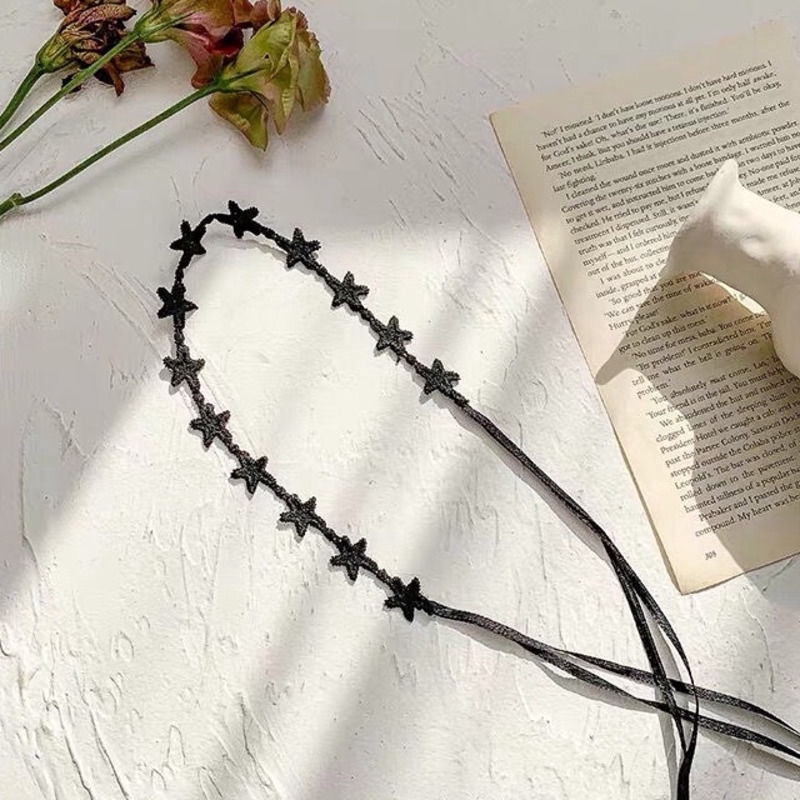Vòng Cổ Choker Ren Mặt Ngôi Sao Đơn Giản