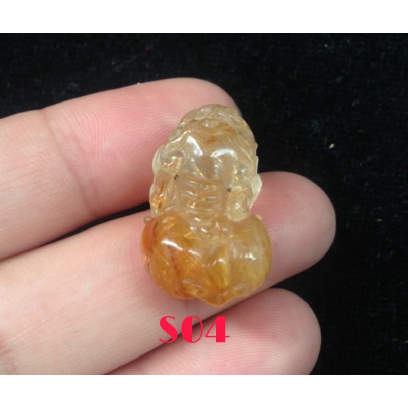 Vòng cổ cụ tỳ hưu đá tóc vàng chế tác thủ công kích hoạt cung tài lộc