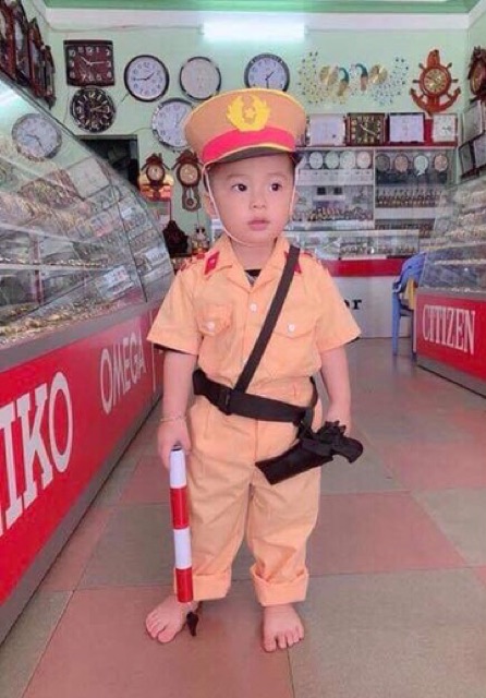 Bộ Quần Áo Giao Thông Vàng Cho Bé Đầy Đủ Phụ Kiện