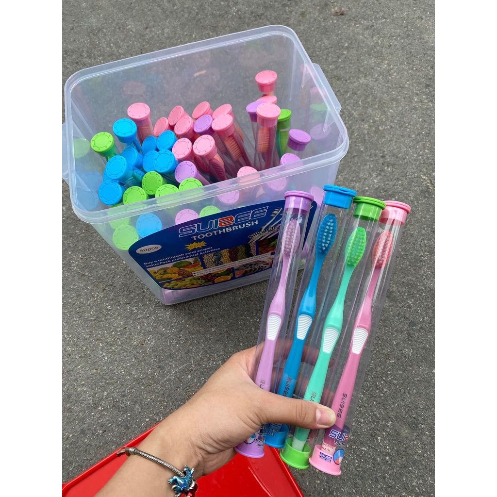 HỘP 50 CHIẾC BÀN CHẢI SUISEE HÀN QUỐC LOẠI ĐẸP - MỖI CHIẾC 1 ỐNG RIÊNG