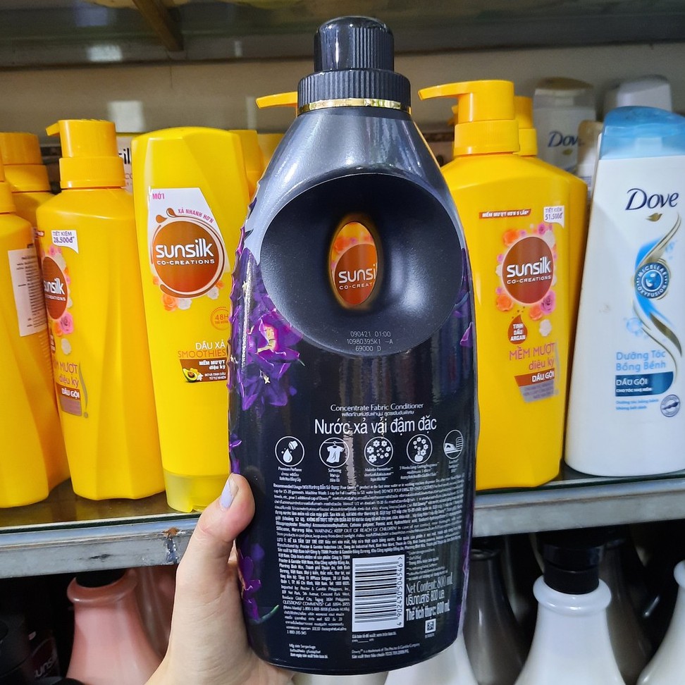 Nước Xả Vải Downy Huyền Bí Dạng Chai 800ml