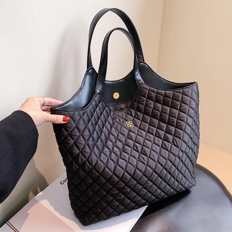 Túi Xách JASMIN NOIR đeo vai cỡ lớn có dây đeo chần bông kẻ sọc đơn giản cho nữ