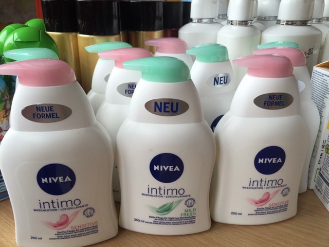 Dung Dịch Vệ Sinh Phụ Nữ Nivea Intimo