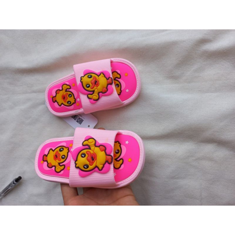 Dép lê bé gái.Dép quai ngang cho bé trai và bé gái kiểu dáng thời trang