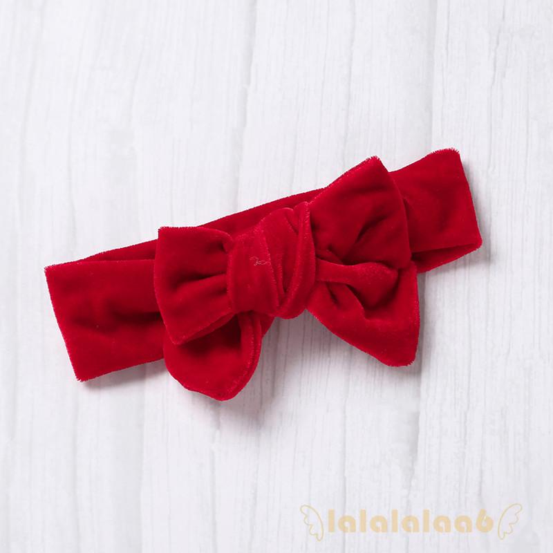 Áo liền quần tay bèo và chân váy yếm vải nhung có băng đô xinh xắn cho bé