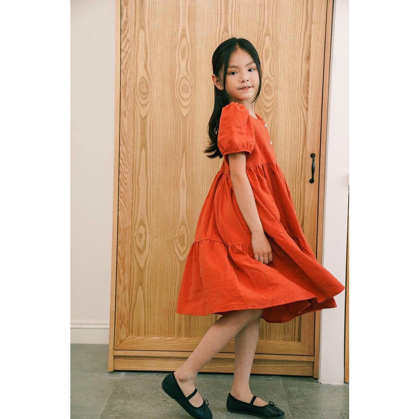 Đầm linen cộc tay bồng, khuy dọc ngực BG