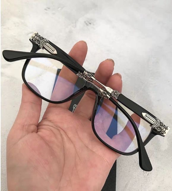 Gọng kính chrome heart Japan si bạc thái /vàng 12k xịn đẹp fullbox