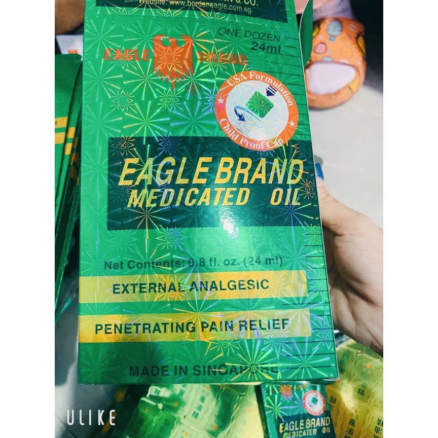 Dầu Gió Nước Xanh 2 Nắp SingaPore Eagle Brand 24ml