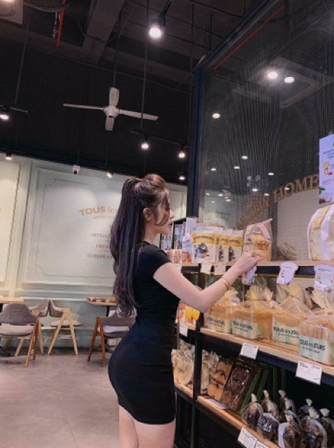 Váy đầm body nữ tay ngắn thêu chữ Barbie | BigBuy360 - bigbuy360.vn