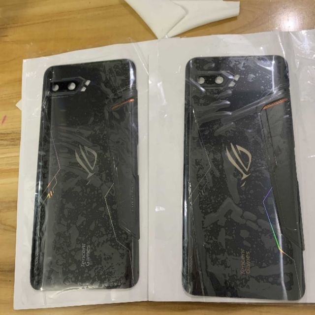 Nắp Lưng Zin Asus Rog Phone 2 / Rog Phone 2 Quốc Tế ZS6600