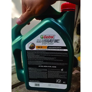 Nhớt Castrol ôtô 5w30.
