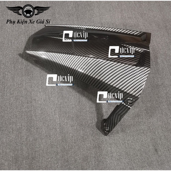 (3132) Cho Xe Yamaha R15 + Dè Con Chắn Bùn R15 Carbon