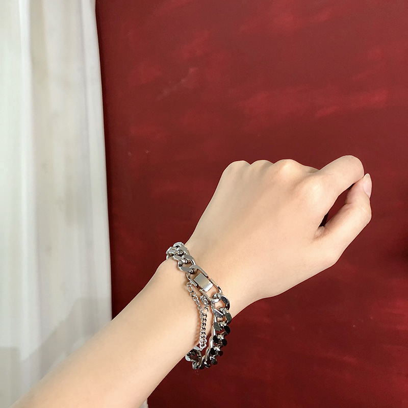 Vòng Tay Tua Rua Kim Loại Màu Sắc Phong Cách Cá Tính 22692