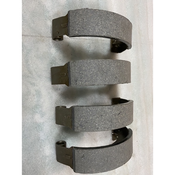 Bộ má phanh,bố thắng 14,5cm, 4 chiếc loại đường kính 14,5cm dùng lắp ráp thay thế cho cầu sau xe 3 bánh,4 bánh