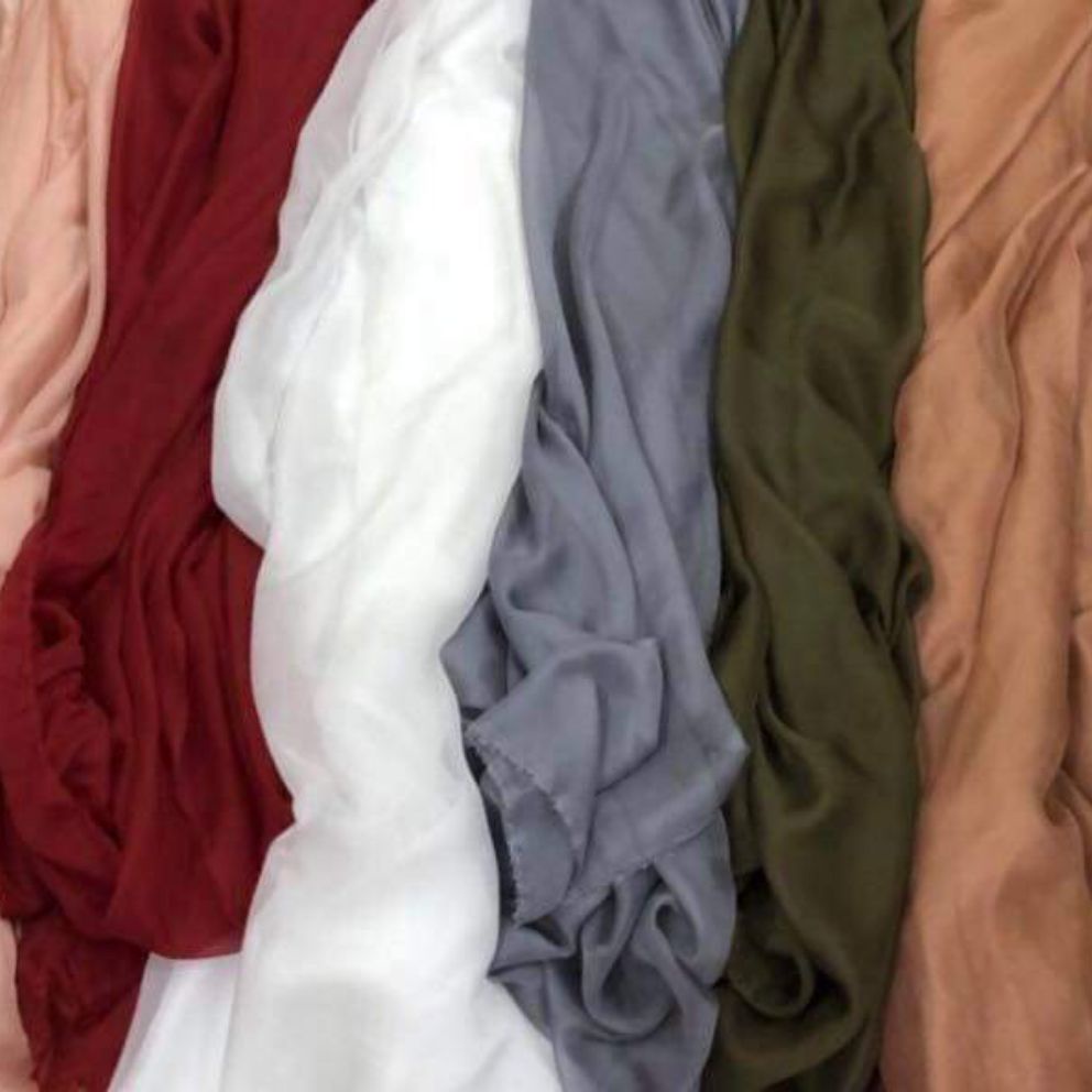 Vải voan tơ trơn chất xiêu xinh lên áo,đầm làm gì cũng ok