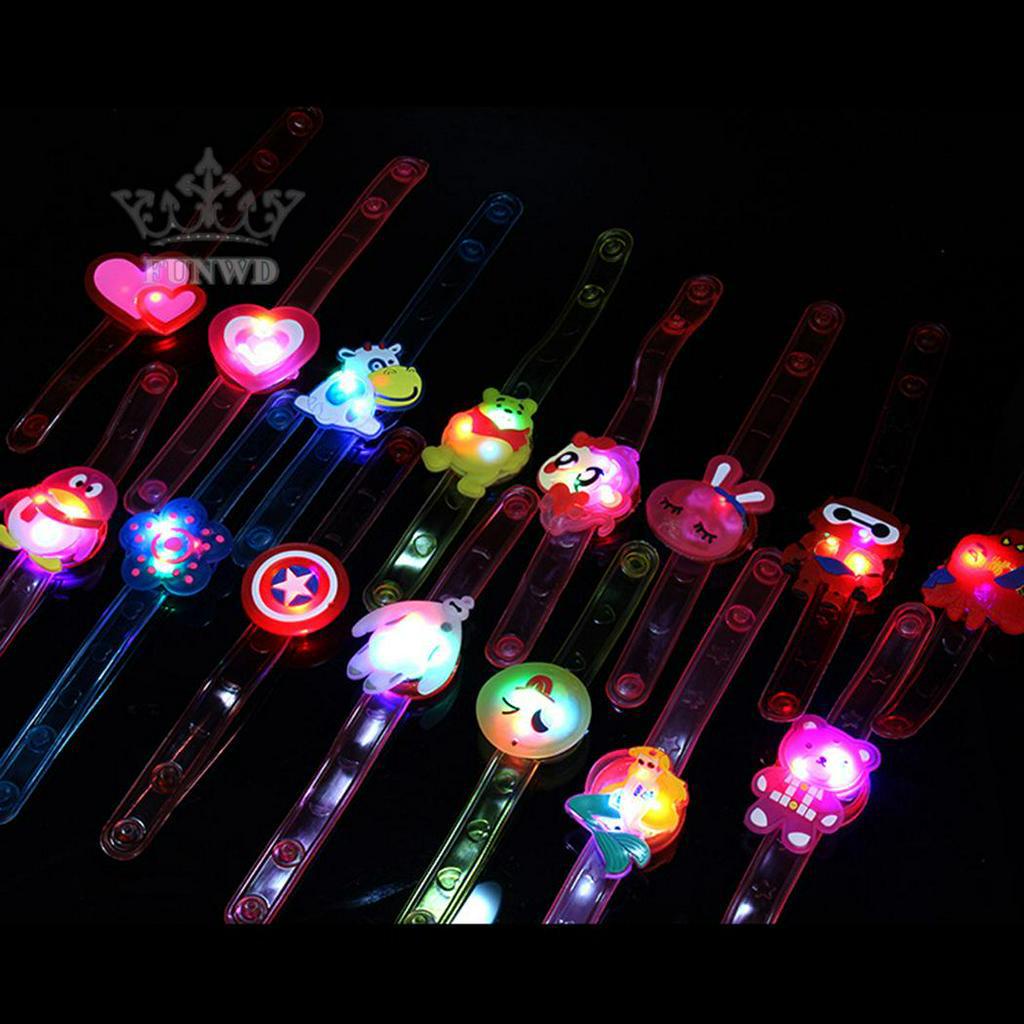 Đồng Hồ Đeo Tay Đèn Led Họa Tiết Hoạt Hình Đáng Yêu