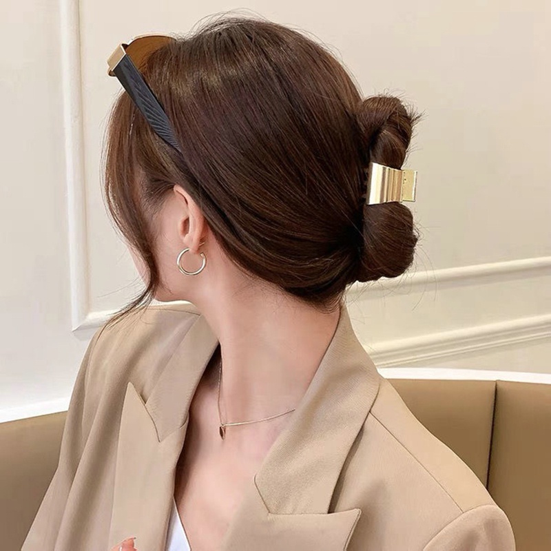Kẹp Tóc Kim Loại Chống Chảy Xệ Hình Cá Mập Nhỏ Dành Cho Nữ