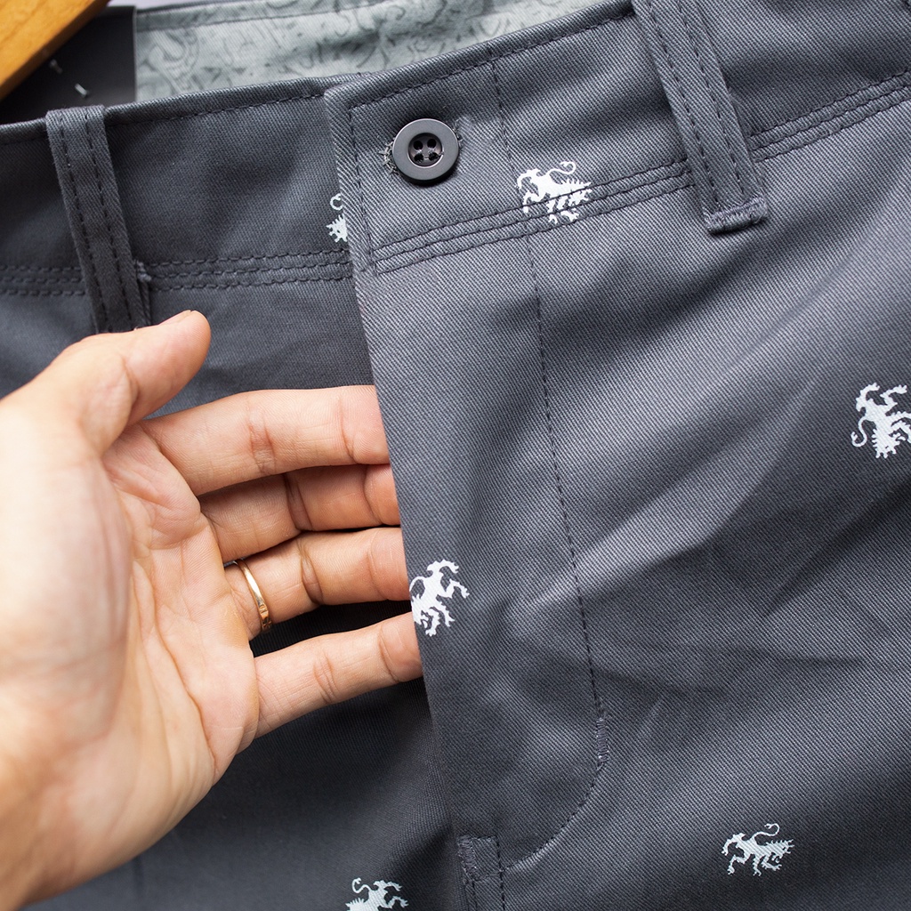 QUẦN SHORT KAKI NAM IN HÌNH CHIẾC XE