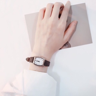 Đồng hồ nữ dây kim RATE