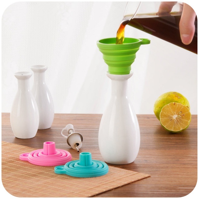 Phễu Silicone Cổ Dài Gấp Gọn Tiện Lợi Dành Cho Nhà Bếp