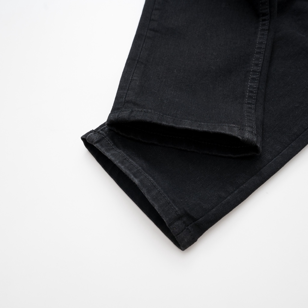 Quần Jean Nam Đen Rách KENTA QJD0057