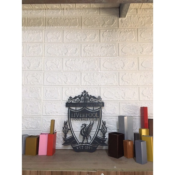Decor bóng đá - LOGO treo tường CLB Liverpool