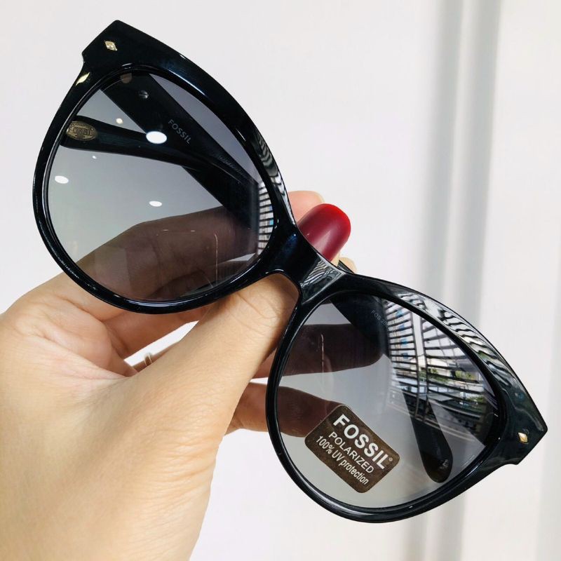 Kính Fossil