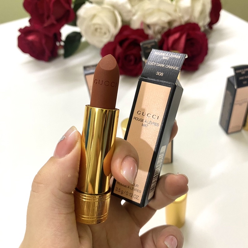 Son lì Gucci Rouge à Lèvres vỏ vàng