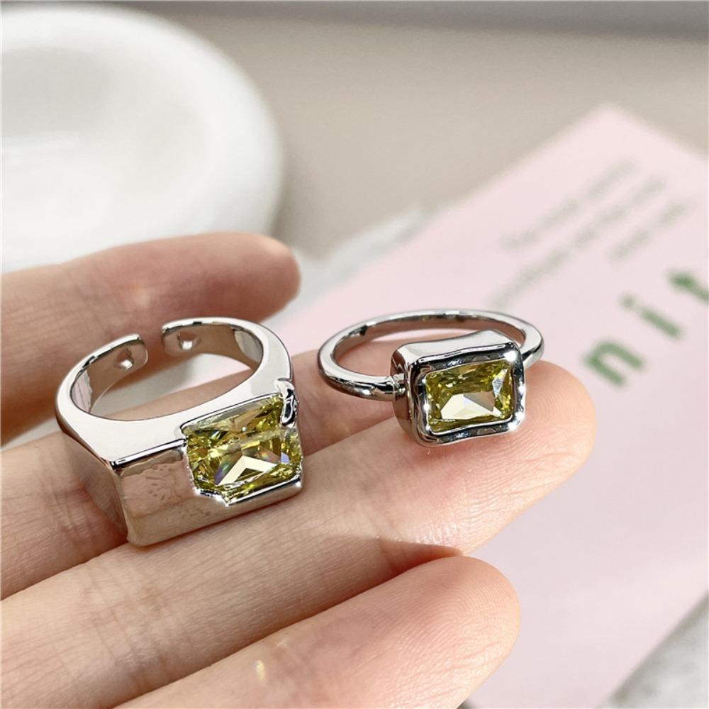 Nhẫn Dát Đá Xanh Lá Đơn Giản Tinh Tế Phong Cách Retro Thời Trang Làm Quà Sinh Nhật Cho Bạn Gái