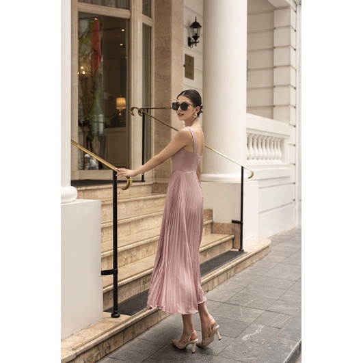 Váy hai dây dập ly