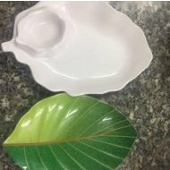 Dĩa lá kèm chén tương 32cm đen, trắng, xanh lá melamine phíp - Leaf shape dish F-DTC08