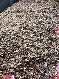 Hạt điều rang muối vỡ đôi