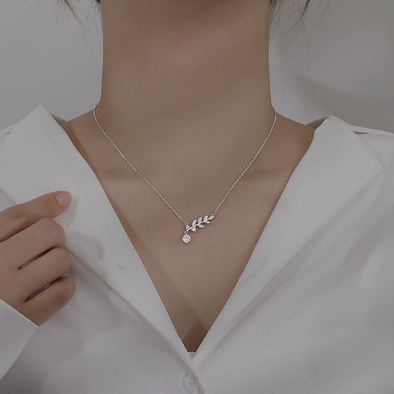 Dây chuyền nữ vòng cổ nữ bạc s925 chiếc lá to và viên tròn đính đá pha lê lấp lánh Cá jewelry DC41