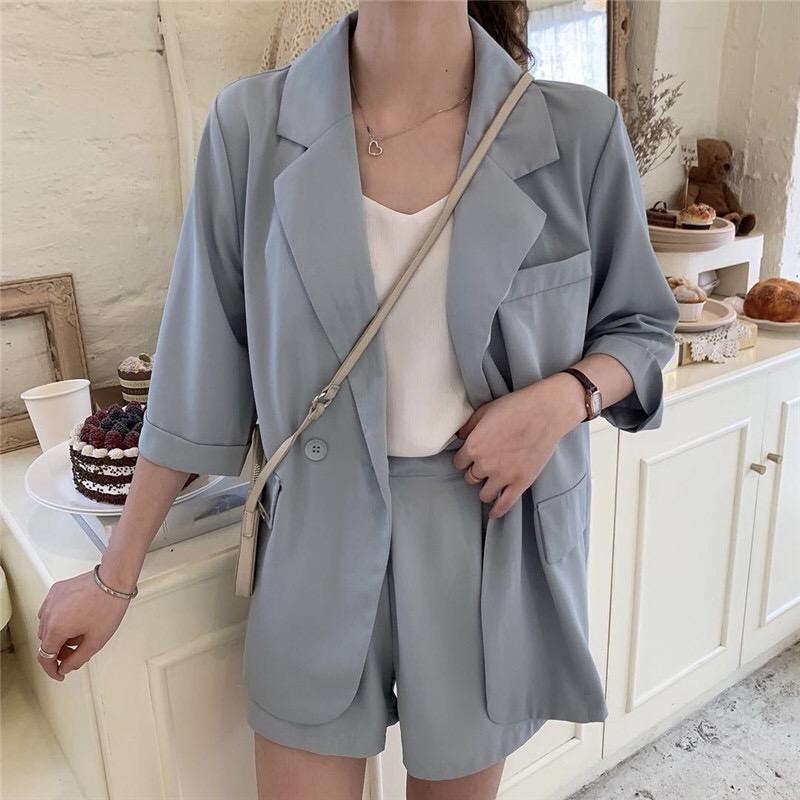 Trang phục áo khoác blazer + áo khoác vest + quần short ống rộng chống nắng thời trang xuân hè Hàn cổ điển cho nữ