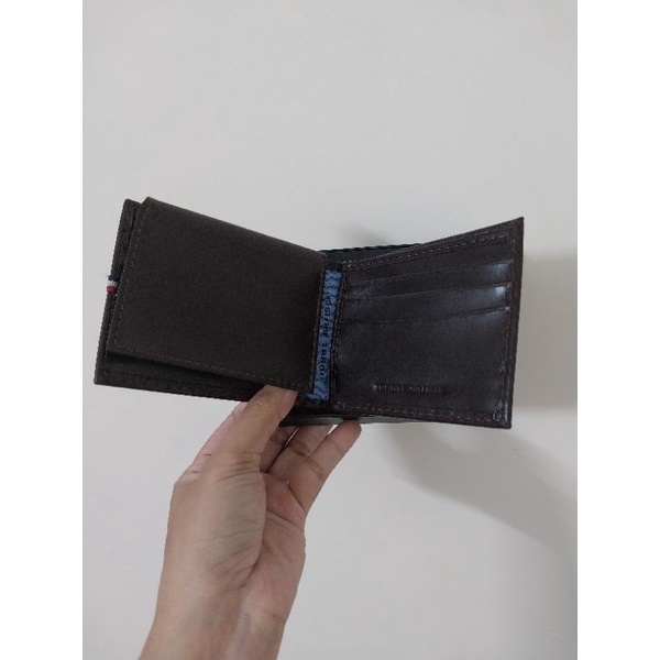 VÍ TOMMY CHÍNH HÃNG KÈM HỘP  sale nhanh