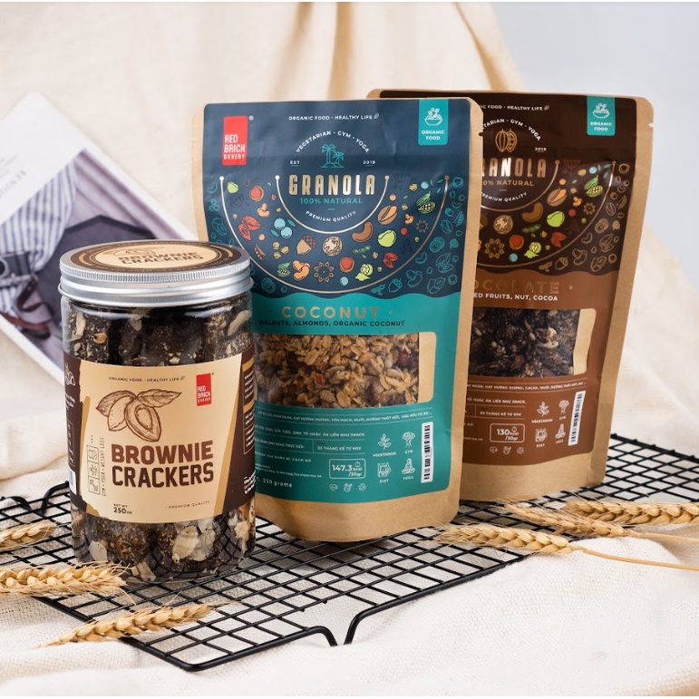 Combo Brownie Crackers 250Gr Và Granola Cao Cấp 250gr Thương Hiệu Gạch Đỏ Gấp Đôi Healthy