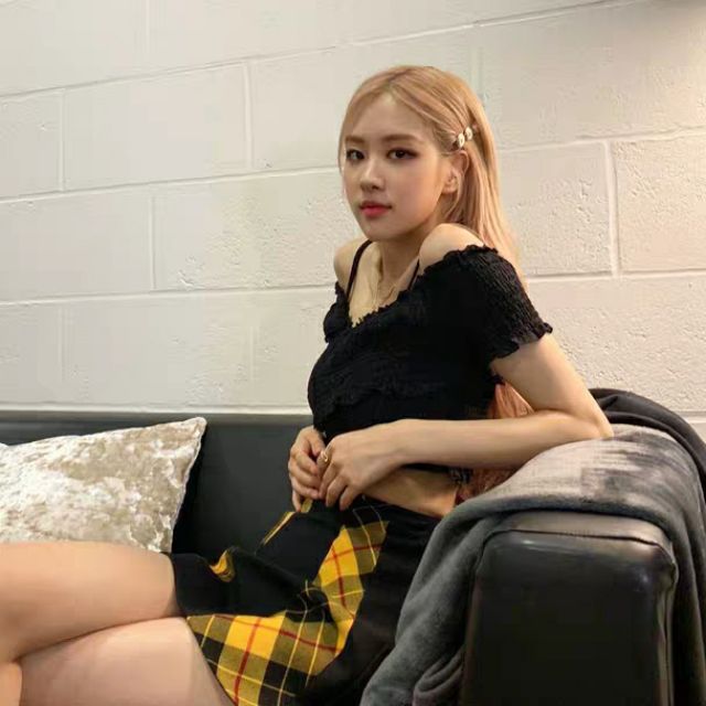 Áo croptop body hè kiểu bắt chéo voan chun Rosé