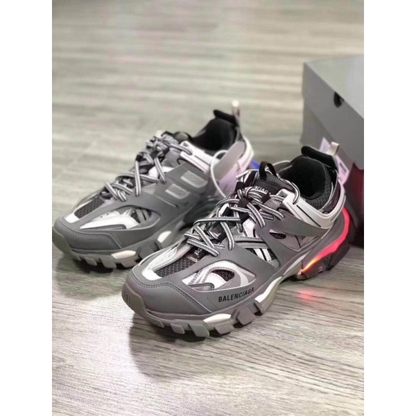 TRACK LED 7 MÀU ĐÈN 2 CHẾ ĐỘ NHÁY - GIÀY THỂ THAO SNEAKERS NAM NỮ BALENCIGA TRACK 3.0 BẢN LED