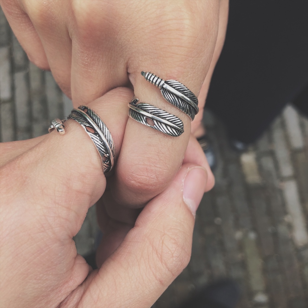 Nhẫn hình lông vũ phong cách hip hop đường phố