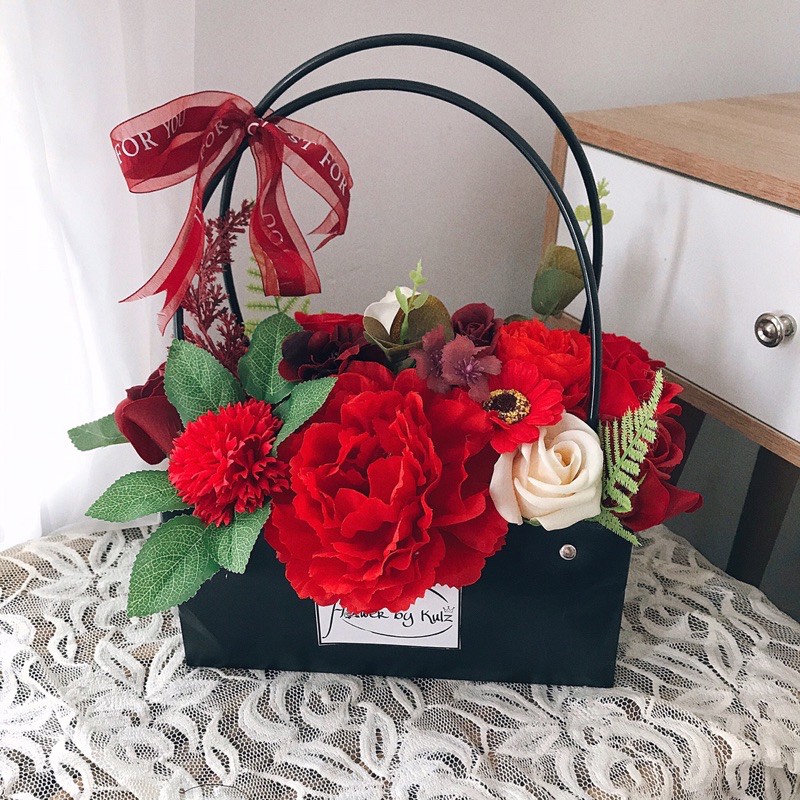 Giỏ hoa sáp mix lụa tặng quà 8/3