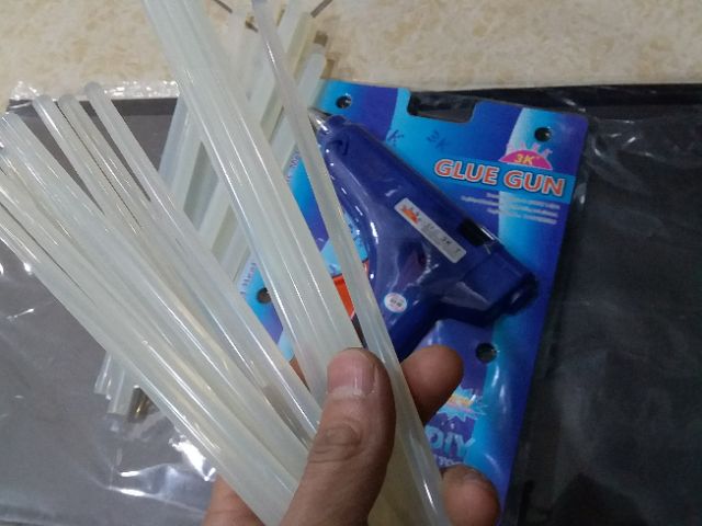COMBO 10 CÂY KEO NẾN TO VÀ 1 SÚNG BẮN KEO TO